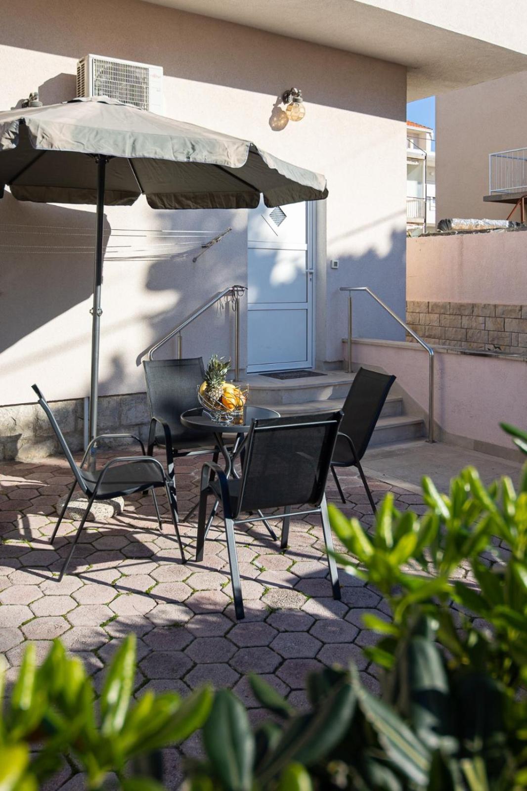 Apartment Neva Сплит Екстериор снимка